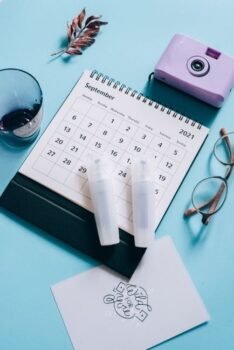 Calendar and travel planning representing best time to book flights and hotels
